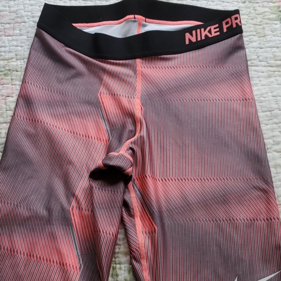 Women's Nike Pro Cool Pyramid Tights - Picture 7 of 8